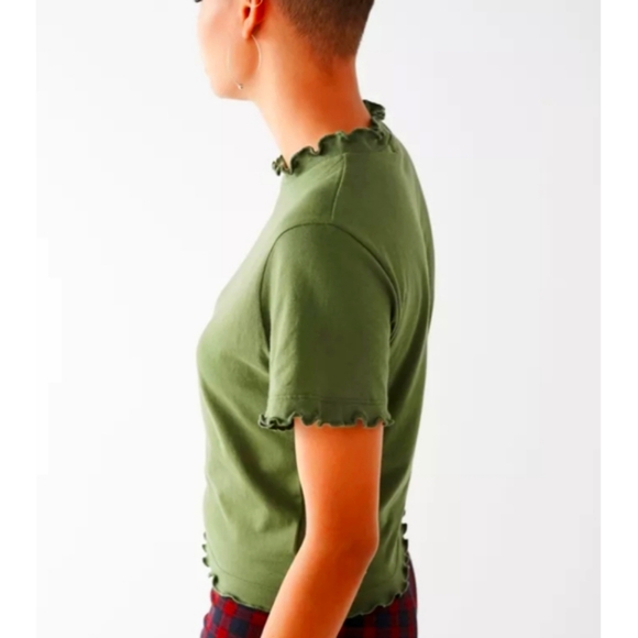 🆕Urban Outfitters Olive Green Tee - Picture 5 of 10